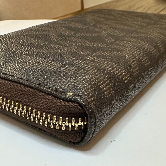 Michael Kors Monogram Zip Around Wallet Womens Black/Brown Leather - Like New - Picture 14 of 15